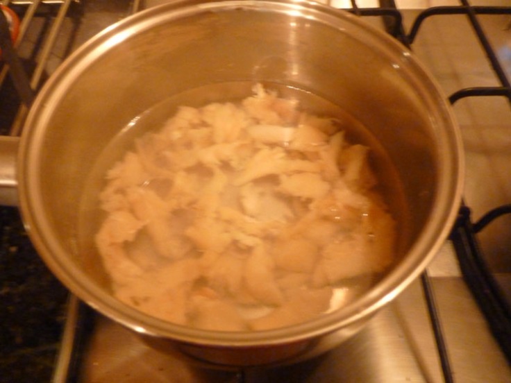 I boiled the shredded bacalhau until soft
